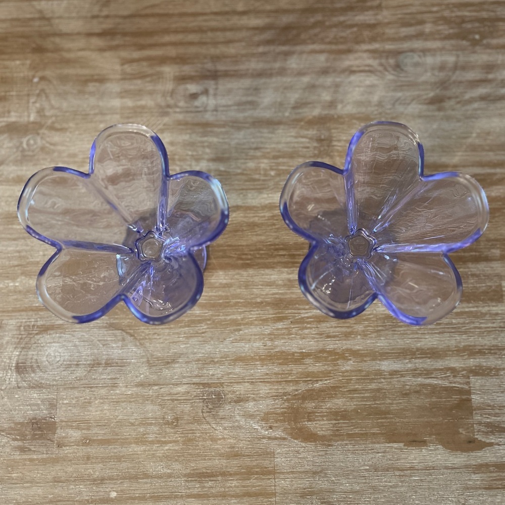 Set of Two Lavendar Flower Glasses - Picture 3 of 3
